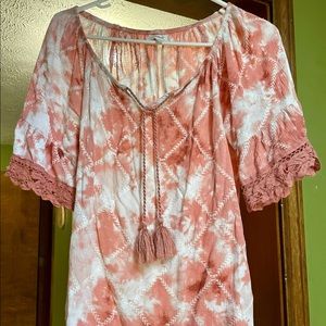 Women’s Maurices size small top